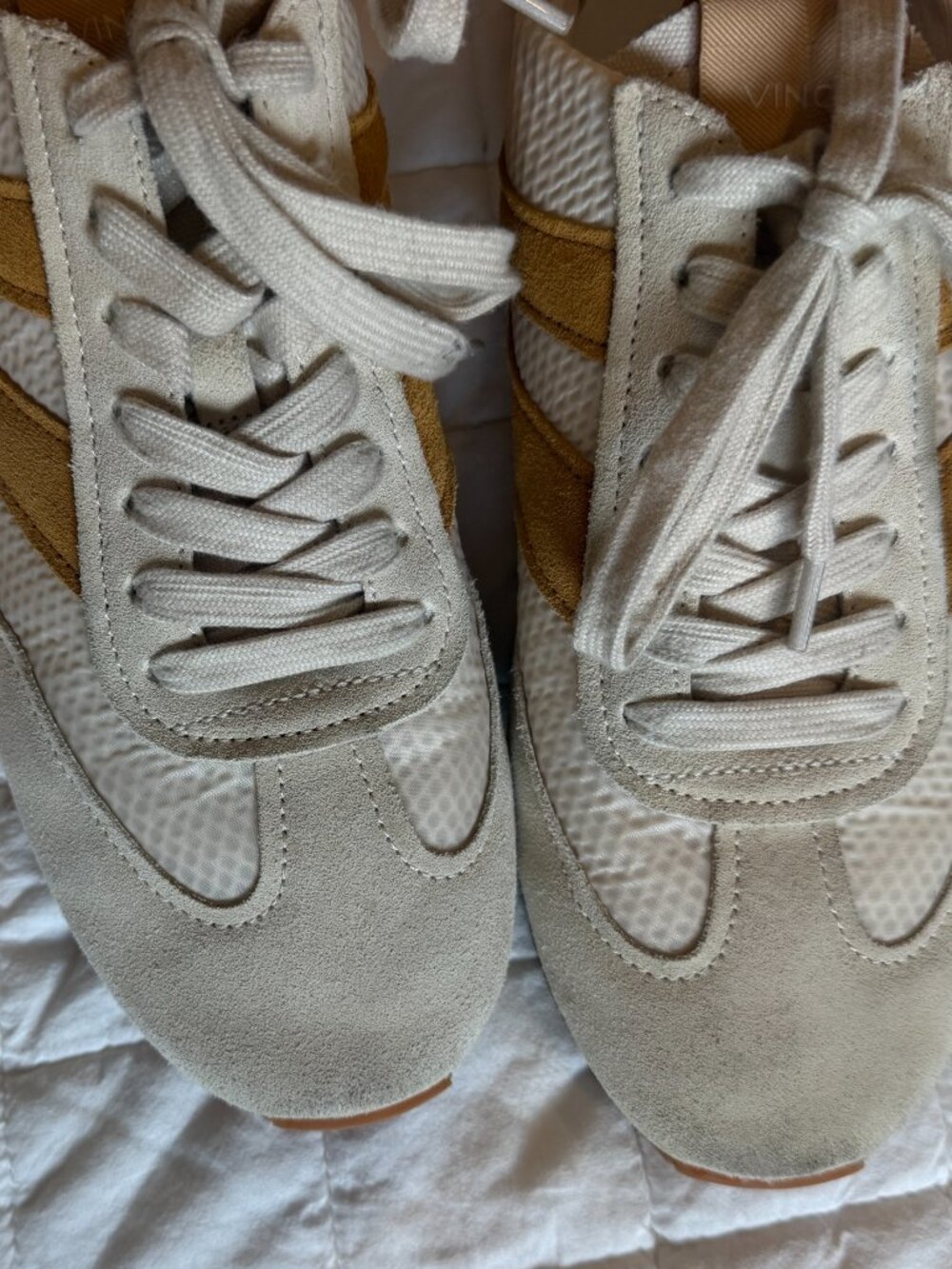 Vince Oasis Runner Sneaker 8 - Picture 6 of 9